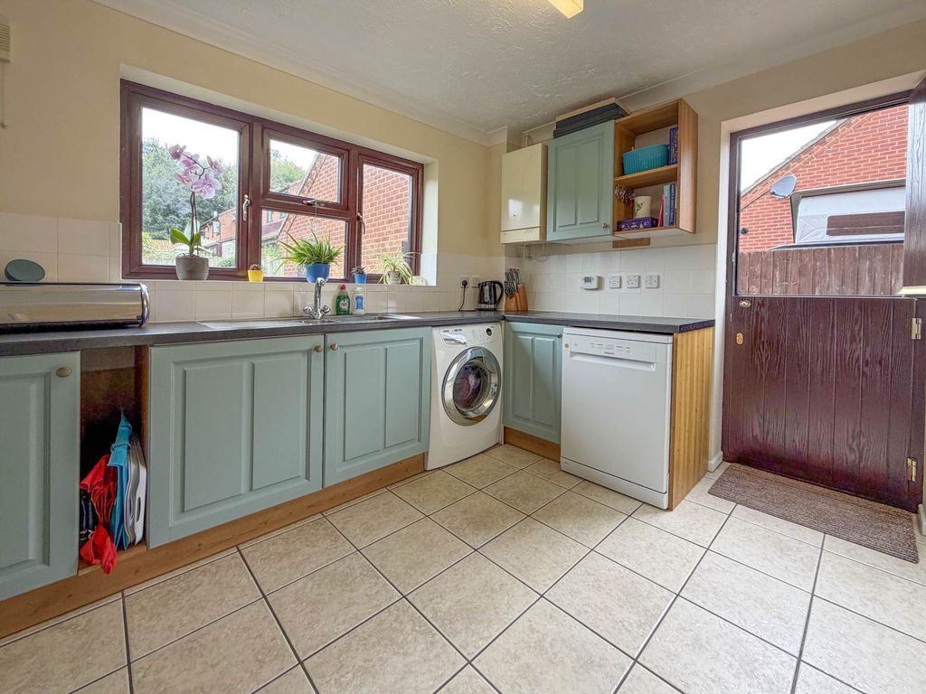Property photo 2 of 16