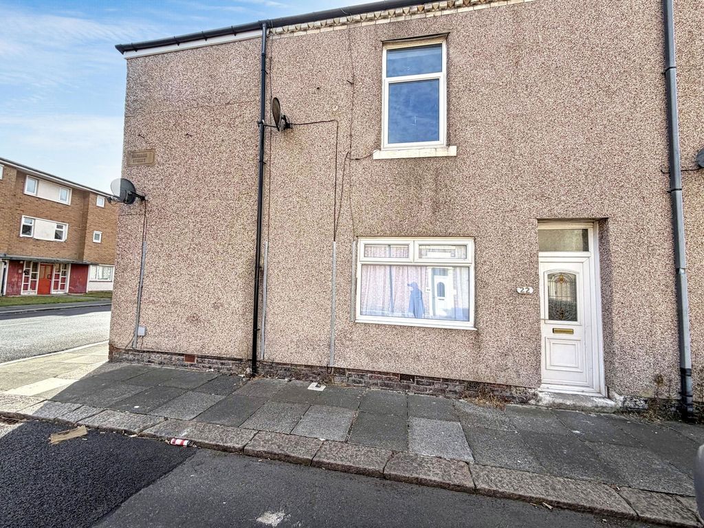 Property photo 1 of 9