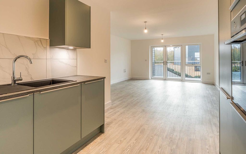 Property photo 3 of 9 Kitchen/Living/Dining Area