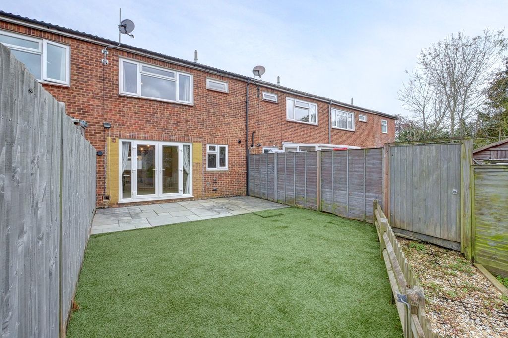 Property photo 2 of 16