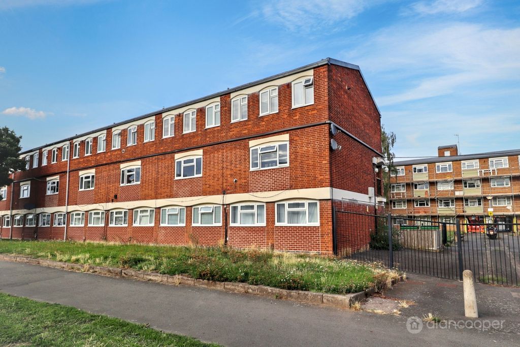 Property photo 1 of 22 5479590