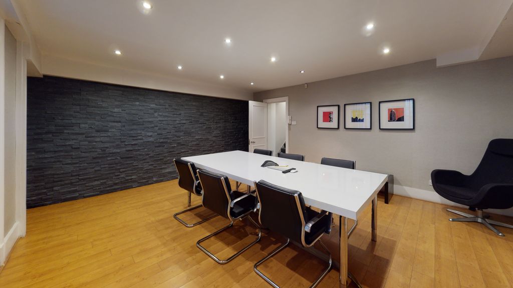 Property photo 3 of 15 Lower Ground Boardroom