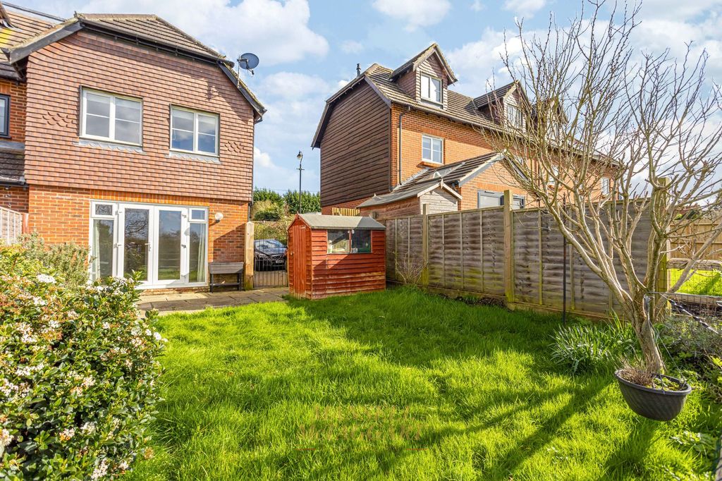 Property photo 2 of 23