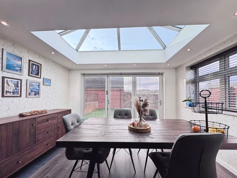 Property photo 2 of 13 Photo 12