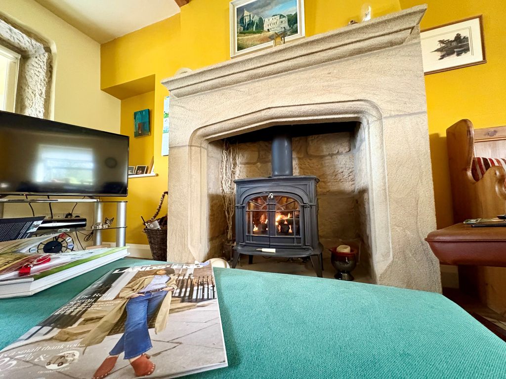 Property photo 2 of 24