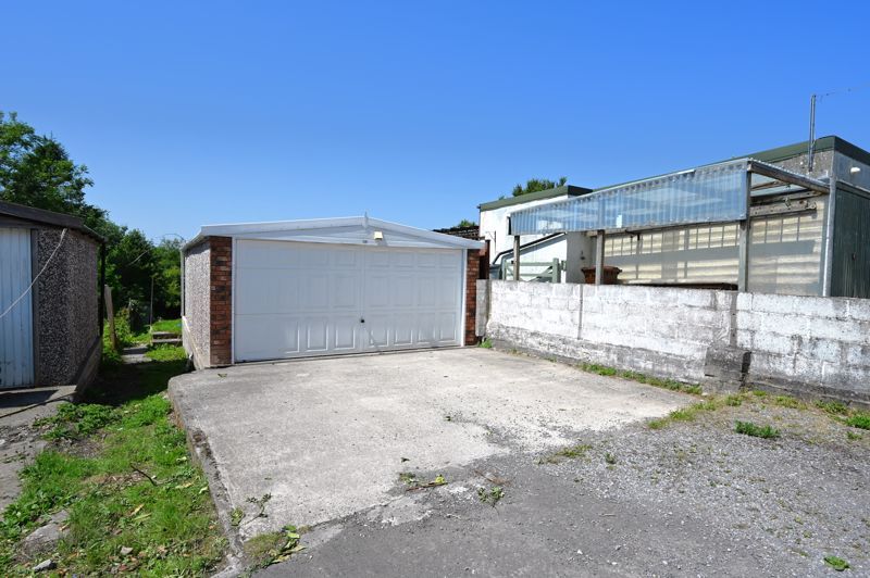 Property photo 2 of 17 Photo 13