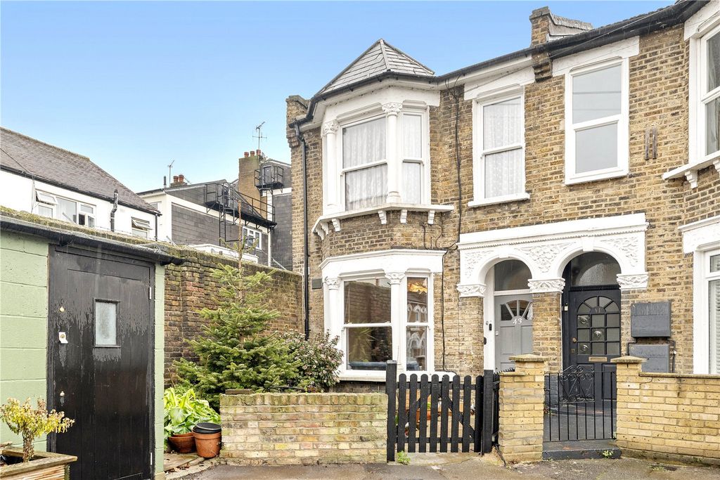 Property photo 2 of 14 Picture No. 04