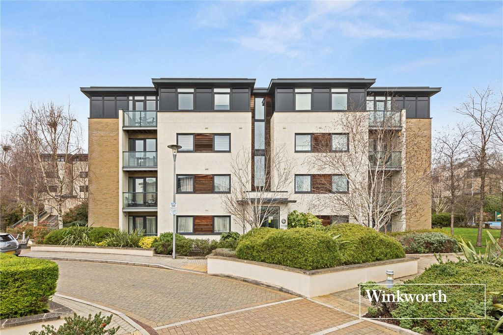 Property photo 2 of 16 Picture No. 28