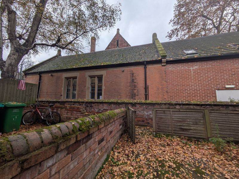 Property photo 3 of 10 Photo 1