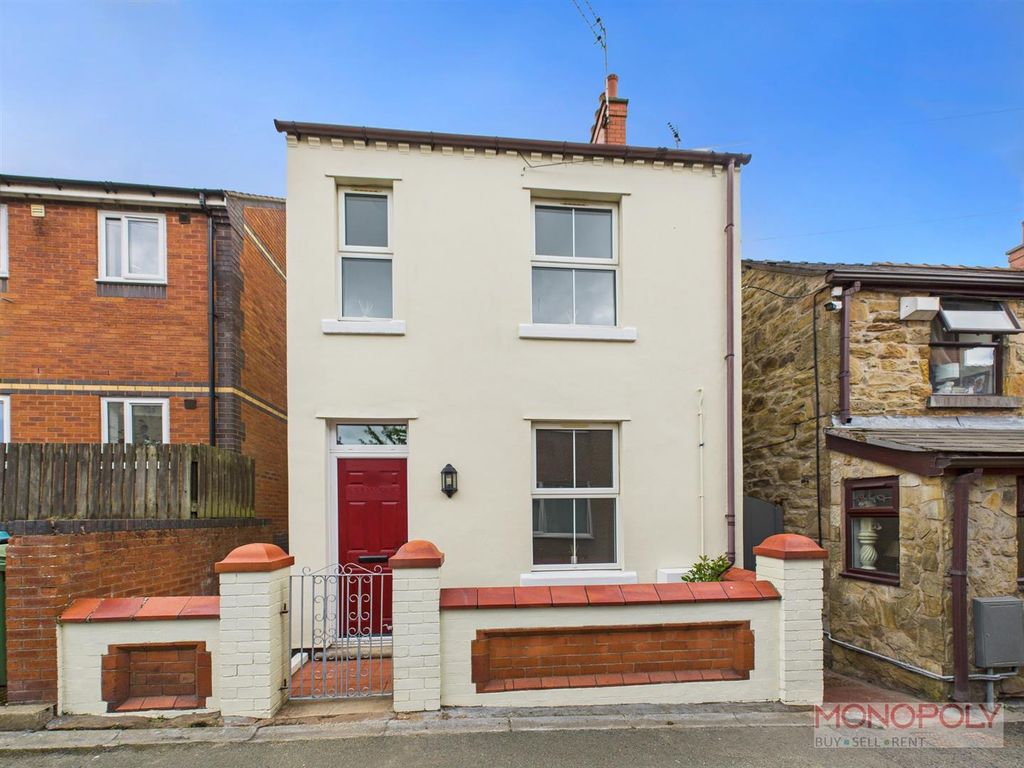 Property photo 1 of 15 Cam04439G0-Pr0114-Still020.Jpg