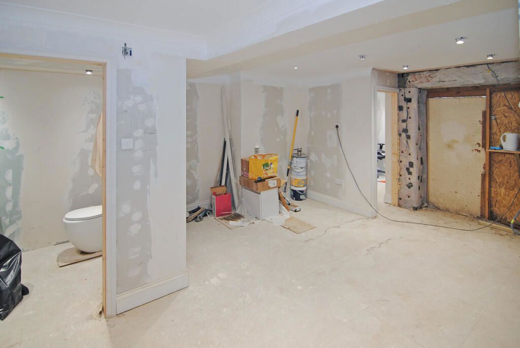 Property photo 2 of 6