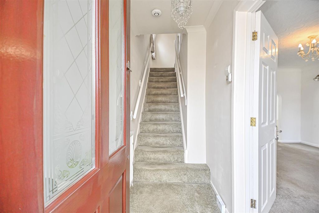 Property photo 2 of 29 13 Angus Avenue Entrance.Jpg