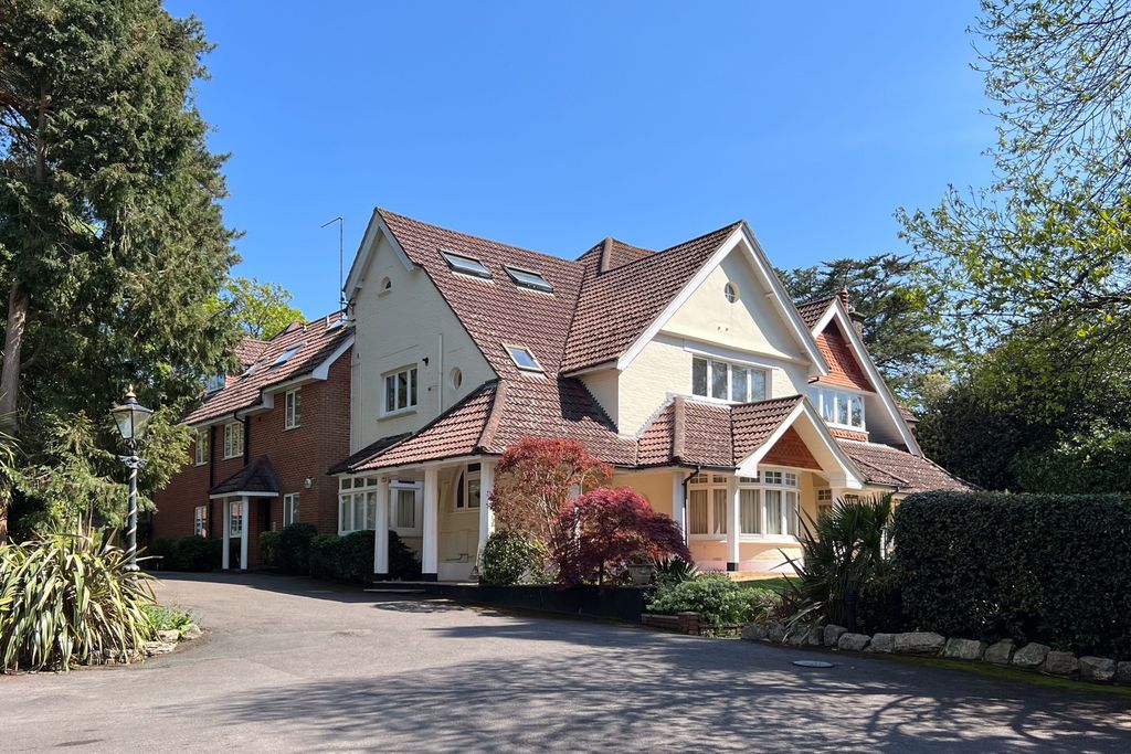 Property photo 1 of 13 Img_0212