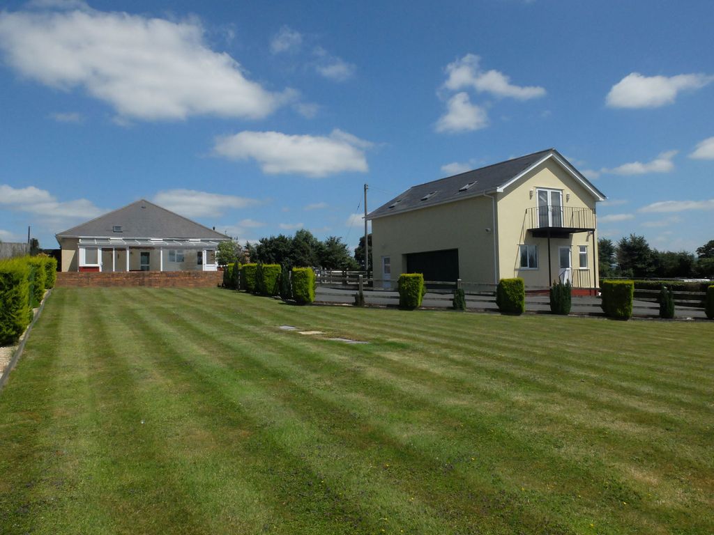 Property photo 1 of 30