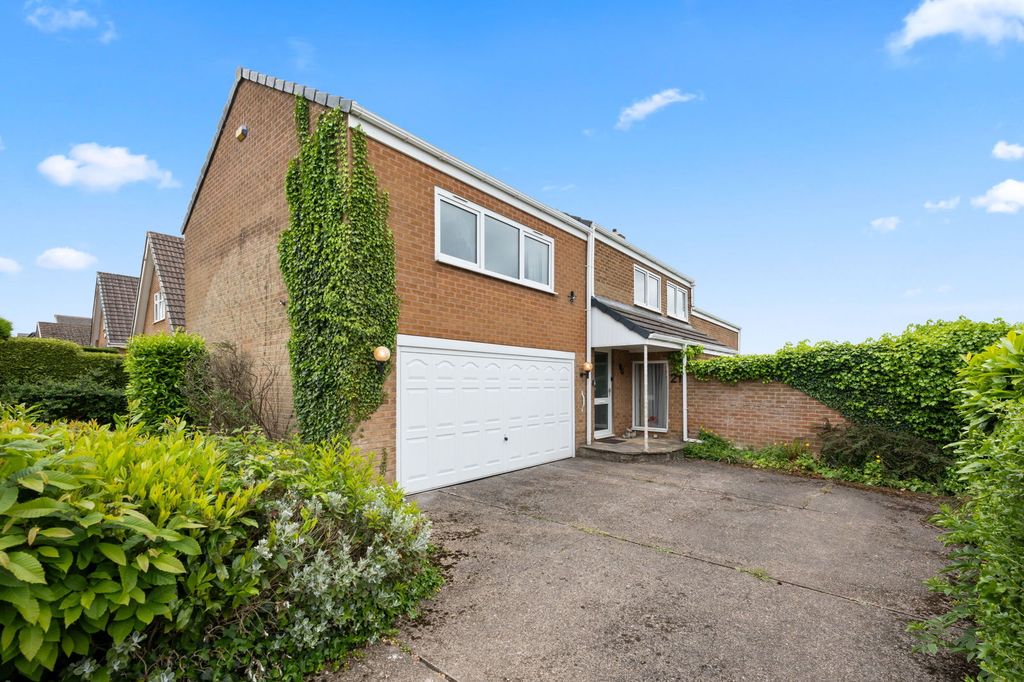 Property photo 1 of 29