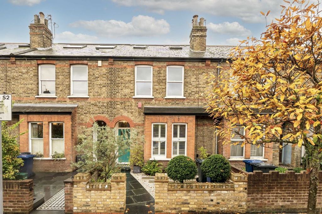 Property photo 1 of 10