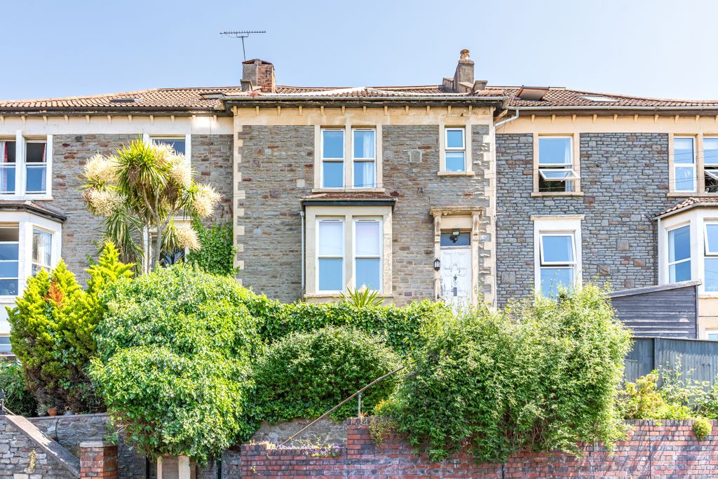 Property photo 1 of 20 A7404301-22