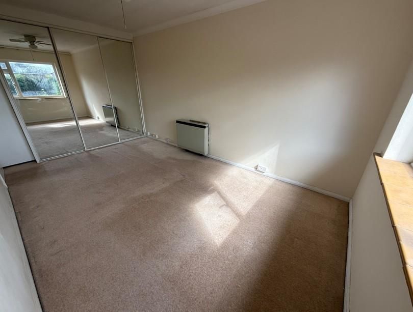 Property photo 3 of 8 Bedroom