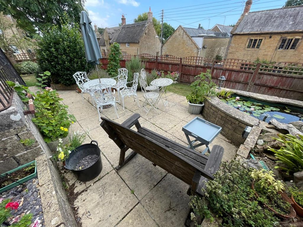 Property photo 2 of 10