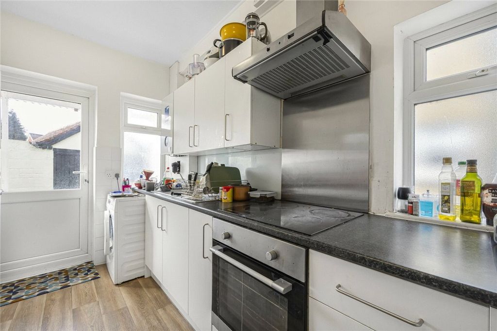 Property photo 3 of 8 Picture 3