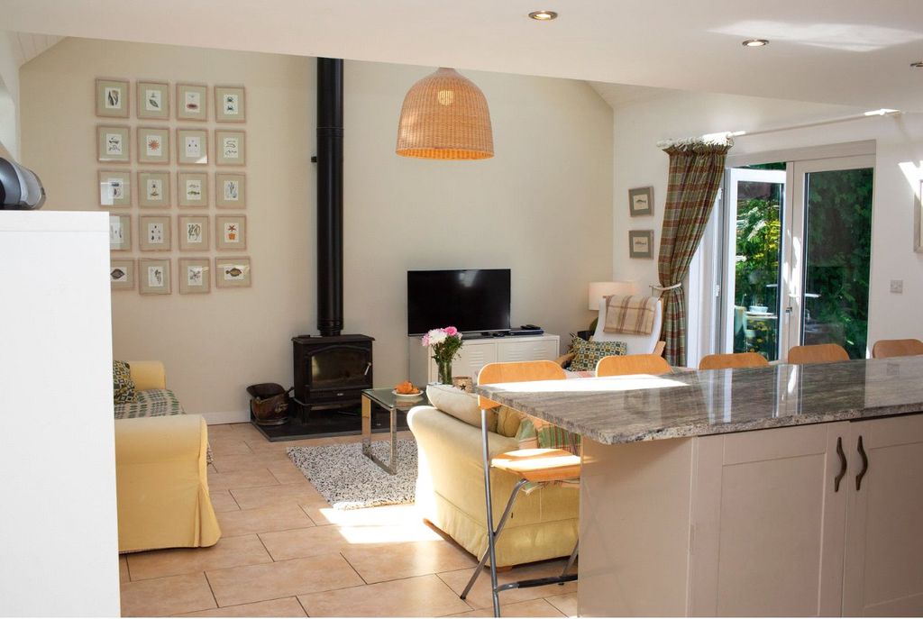 Property photo 1 of 23 Picture No. 02