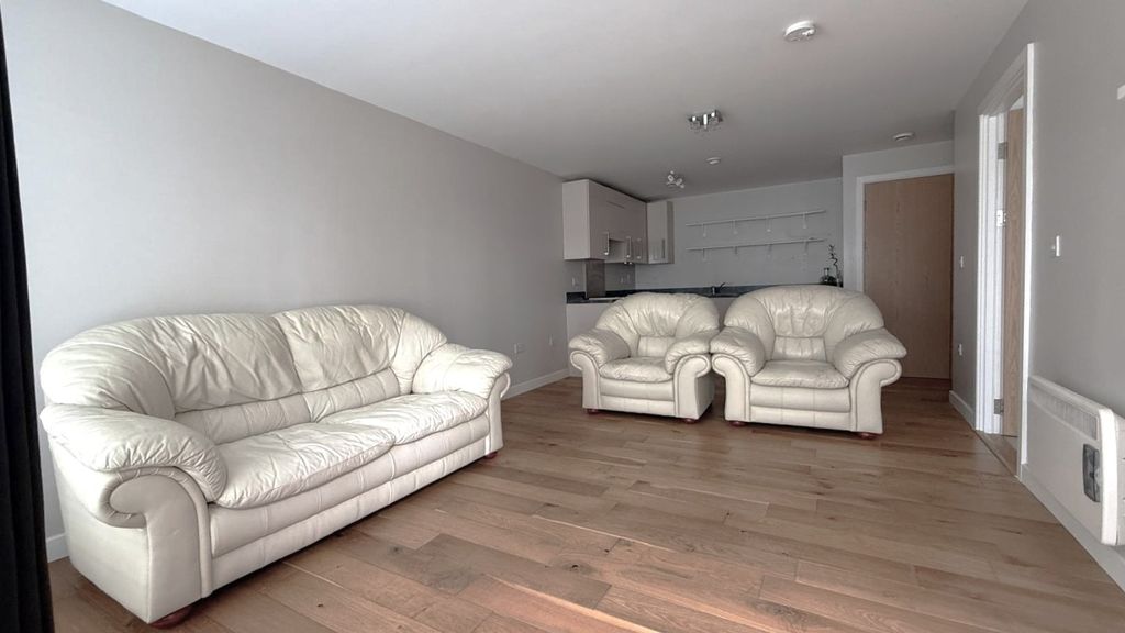 Property photo 2 of 10 5276204