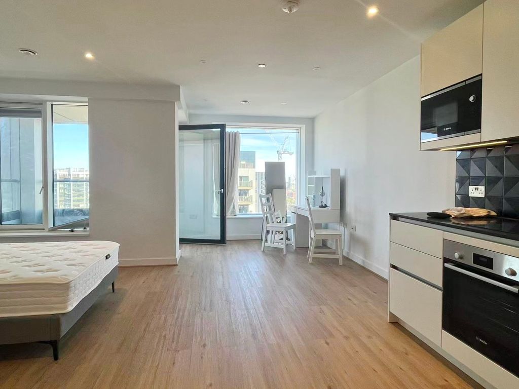 Property photo 1 of 21