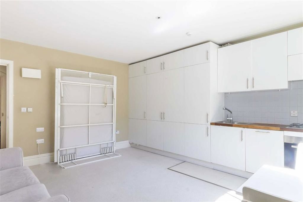 Property photo 3 of 4