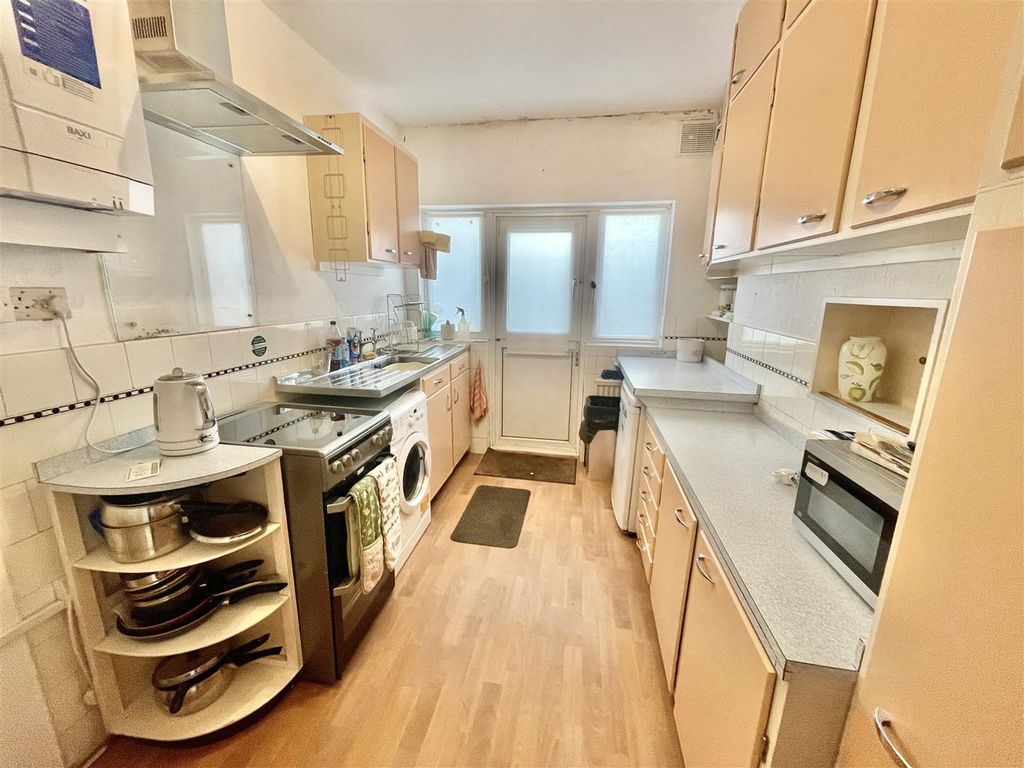 Property photo 2 of 13 Img_4884.Jpeg