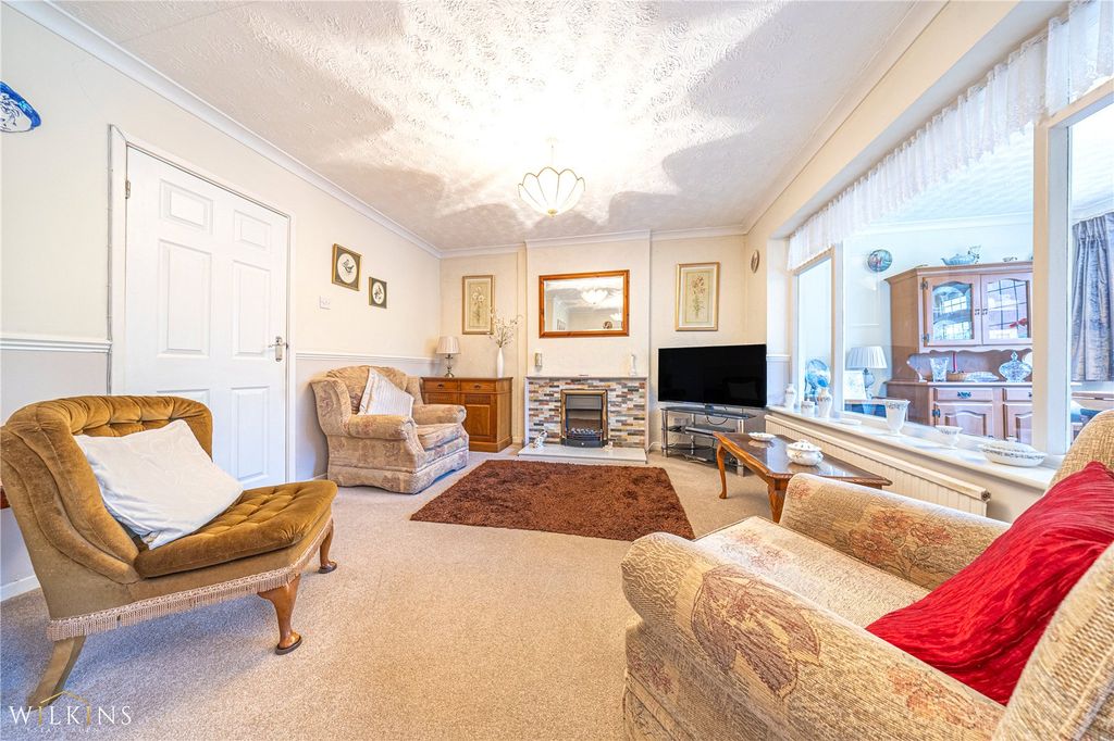 Property photo 3 of 24 Picture No. 02