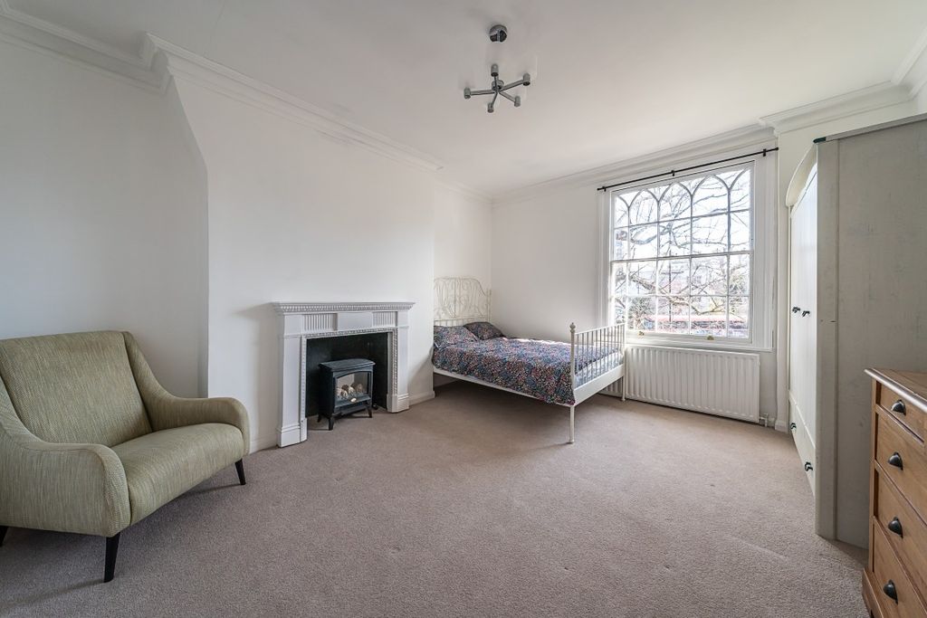 Property photo 2 of 16 1