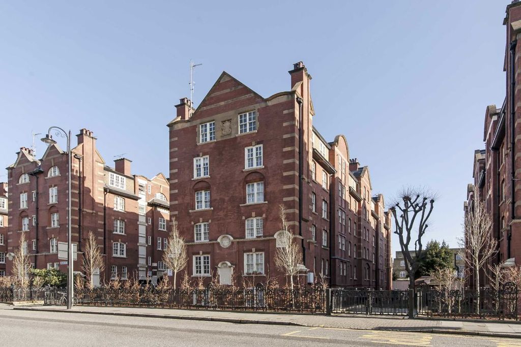 Property photo 1 of 4