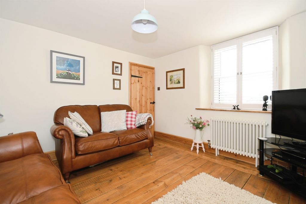 Property photo 3 of 23