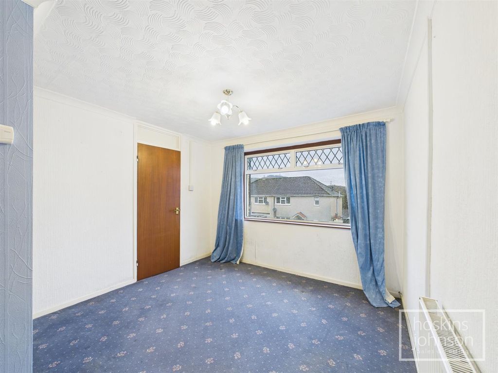 Property photo 2 of 17 Lounge