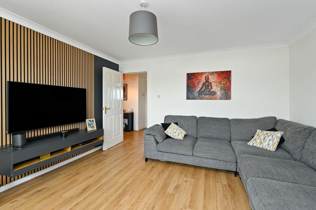 Property photo 3 of 13 Property Image 3