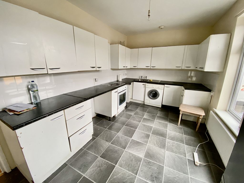 Property photo 1 of 14 Image 2