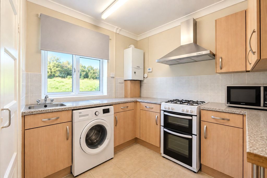 Property photo 3 of 9 Picture No. 10
