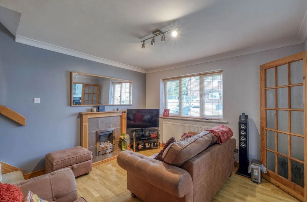 Property photo 3 of 8