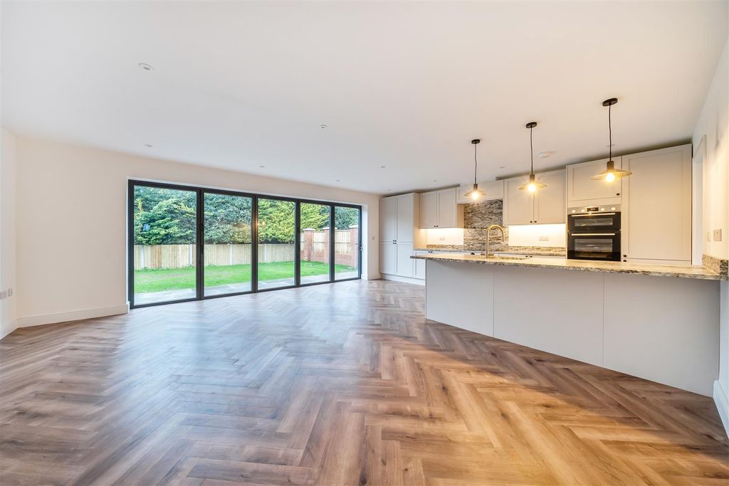 Property photo 2 of 19 1387394-8-696E3E160dc5F.Jpg