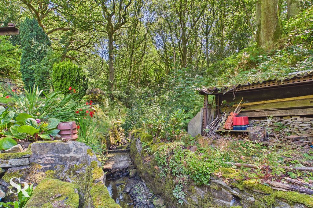 Property photo 3 of 35