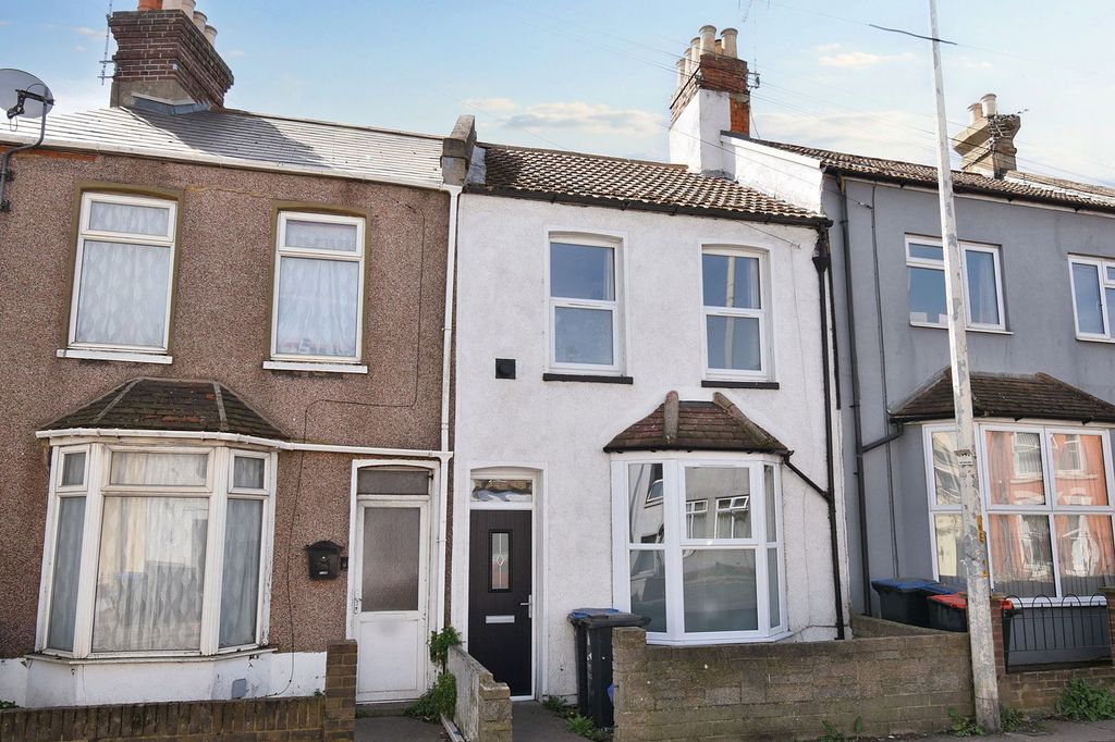 Property photo 2 of 12
