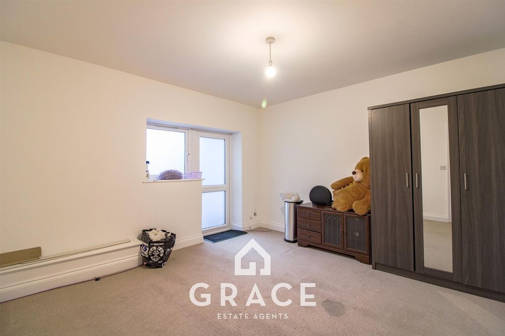 Property photo 3 of 7 Untitled_Hdr-4.Jpg