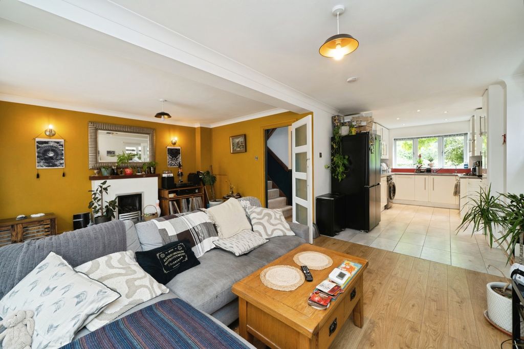 Property photo 2 of 14 Pbox-Img.Jpg