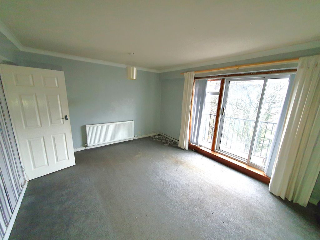 Property photo 3 of 11 3