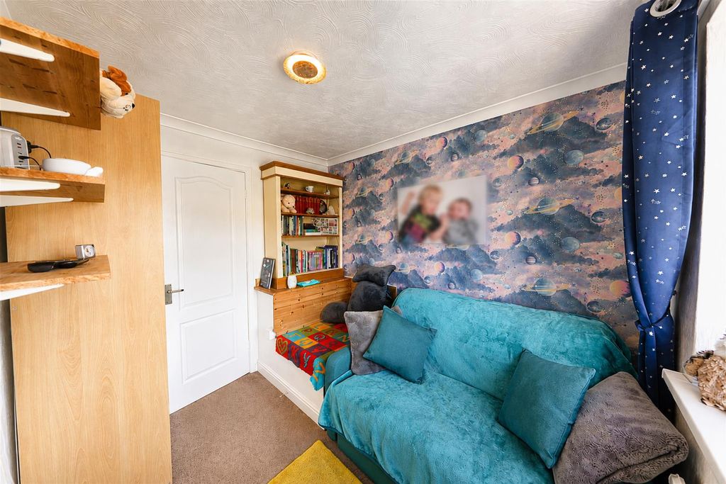 Property photo 2 of 22