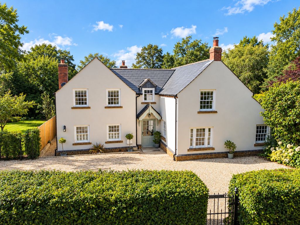 Property photo 1 of 34