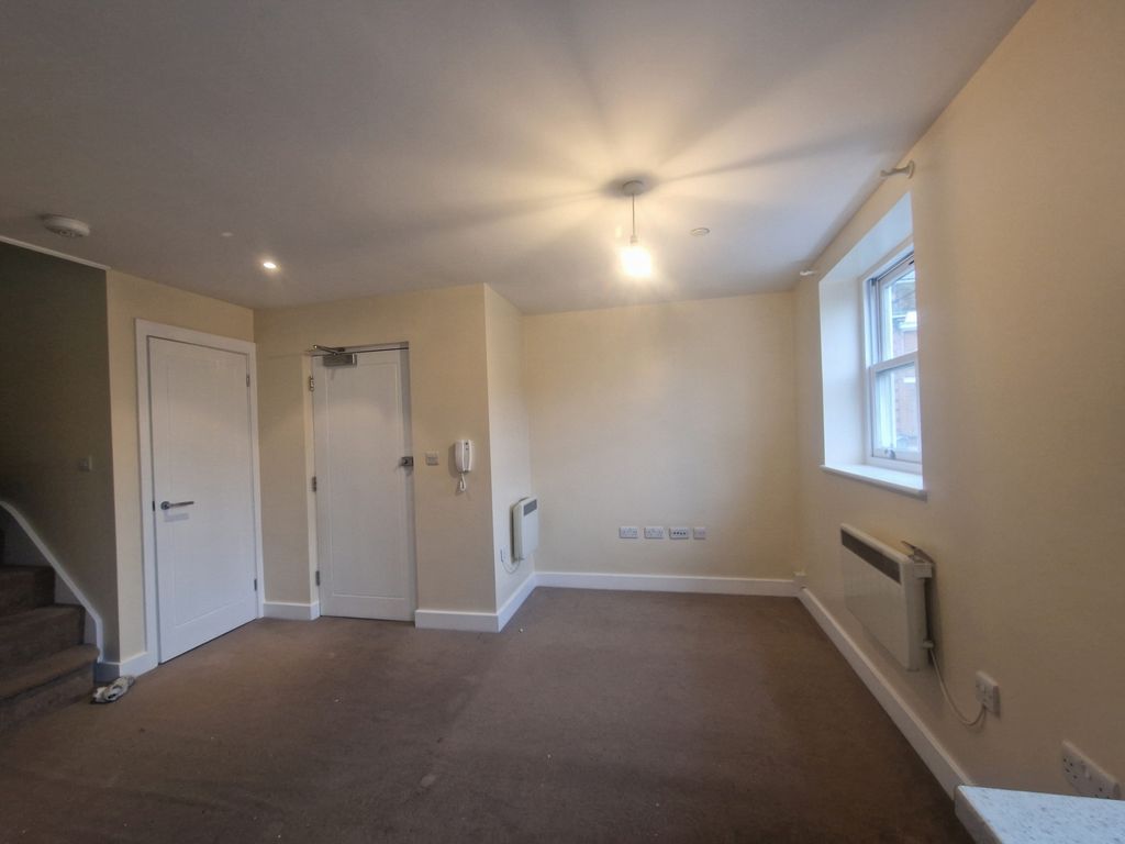 Property photo 2 of 11 Photo 3