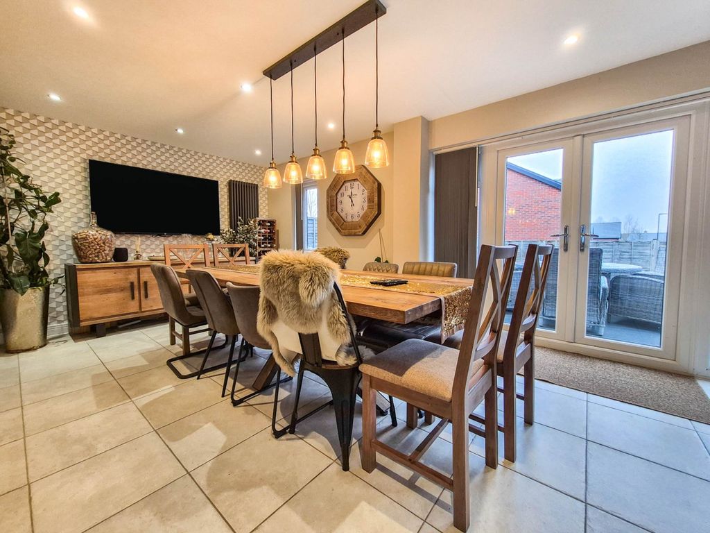 Property photo 3 of 33