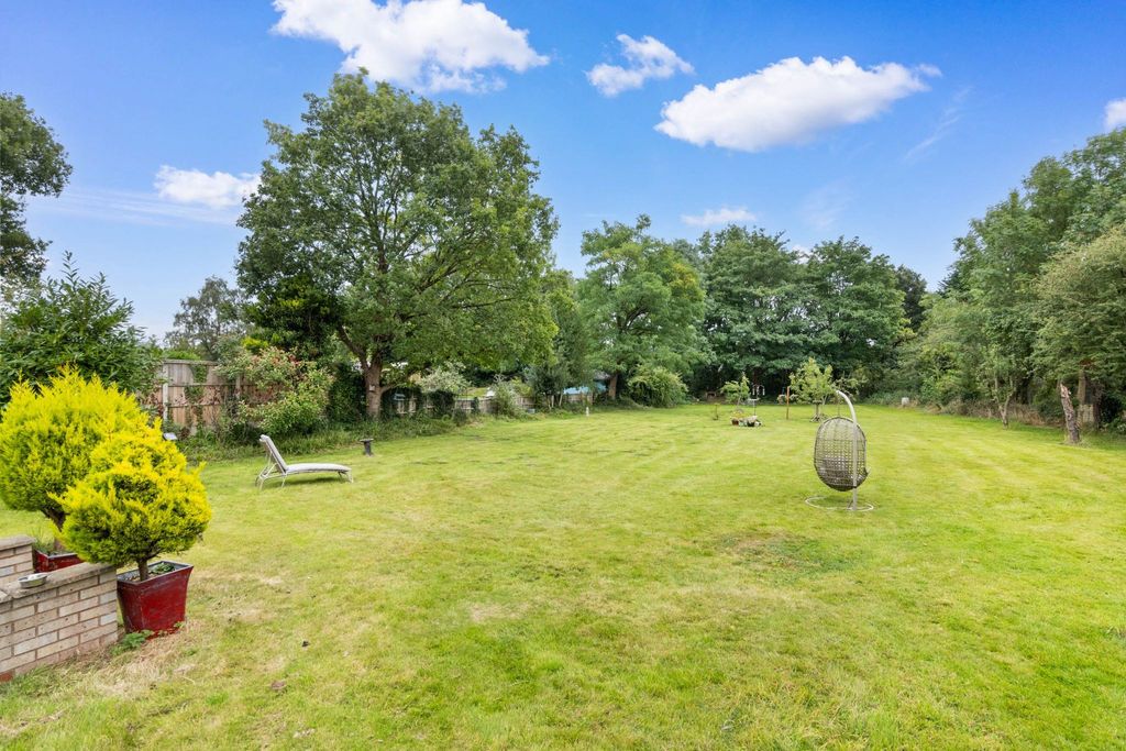 Property photo 3 of 21 Photograph 3