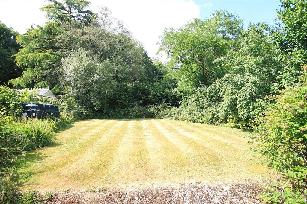 Property photo 3 of 15 Picture No. 28